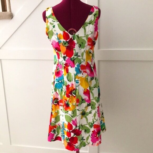Ralph Lauren Floral Pattern Dress Sleeveless Size 8 - Picture 2 of 9
